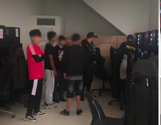 OPERATIVO POLICIAL EN ABANCAY BUSCA FRENAR ABANDONO ESCOLAR Y PROTEGER A MENORES EN RIESGO